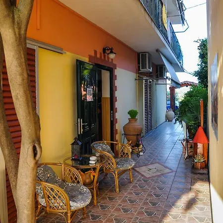 Nefeli بيت ضيافة بيفكي